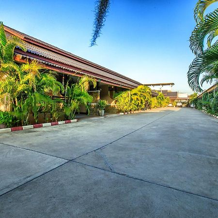 Nida Rooms Central 89 Plaza Resort Surat Thani Exteriör bild