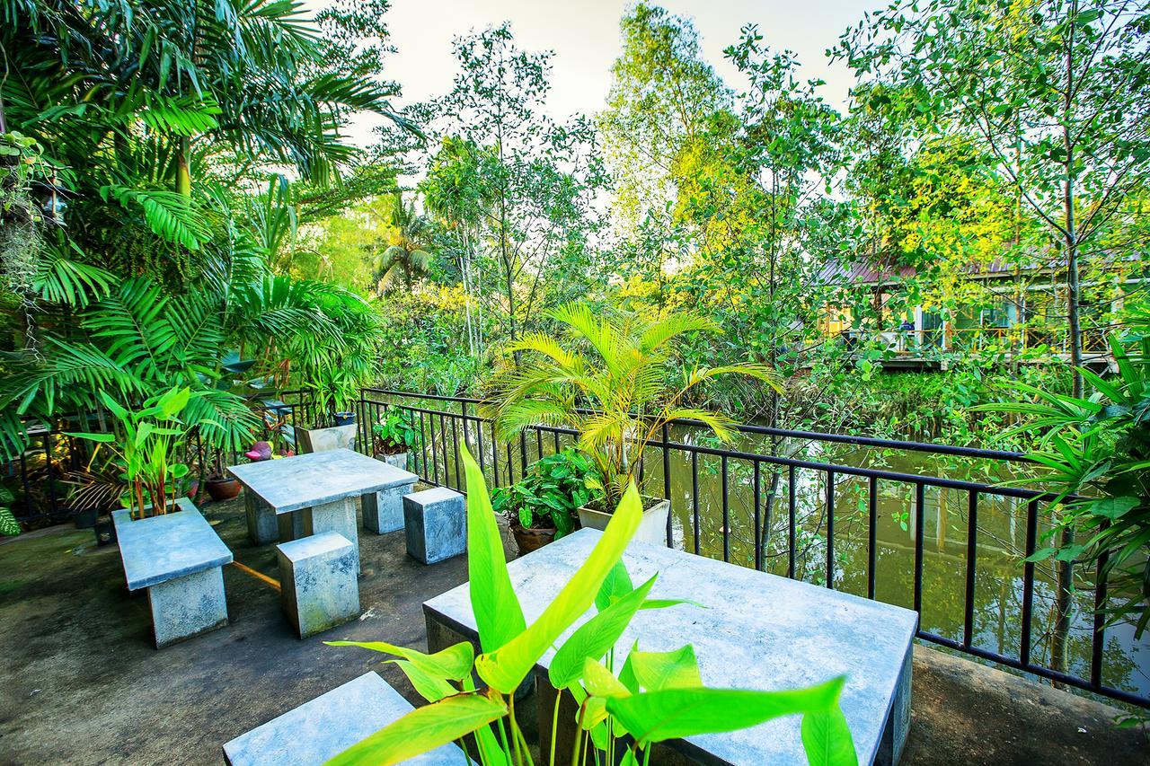 Nida Rooms Central 89 Plaza Resort Surat Thani Exteriör bild