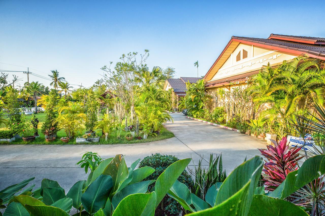 Nida Rooms Central 89 Plaza Resort Surat Thani Exteriör bild