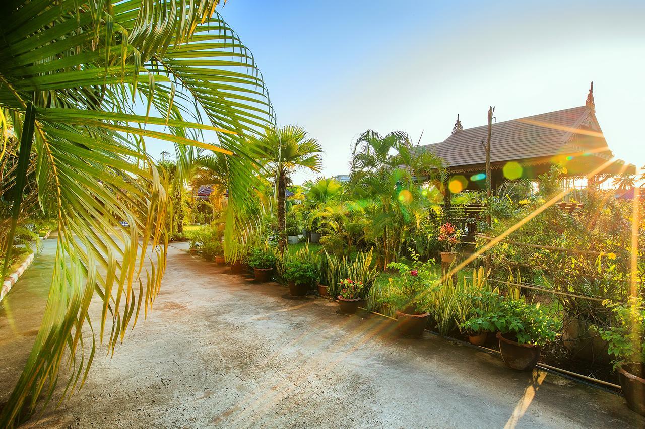 Nida Rooms Central 89 Plaza Resort Surat Thani Exteriör bild