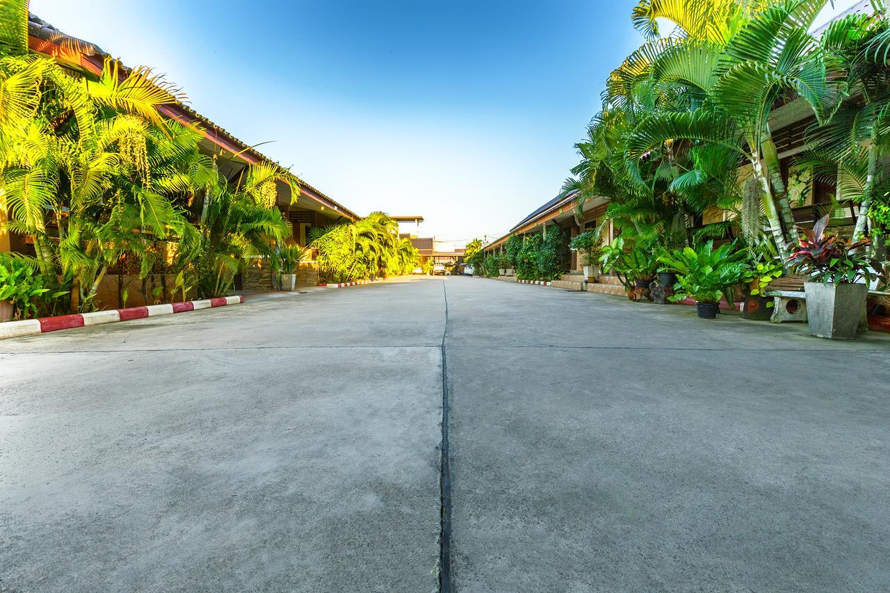 Nida Rooms Central 89 Plaza Resort Surat Thani Exteriör bild